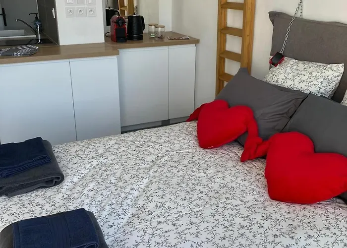 Naturiste Cap D'agde Port Soleil 606 *